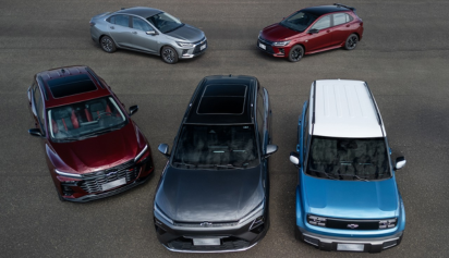 Thumbnail Chevrolet apresenta Onix e Tracker 2026 com visual renovado e avanços tecnológicos 3