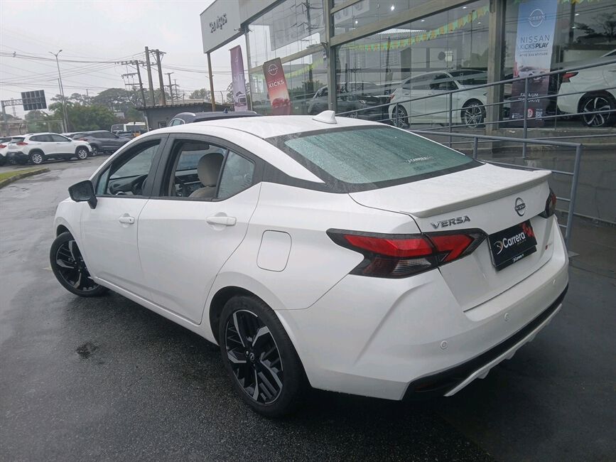 NOVO VERSA 1.6 EXCLUSIVE CVT