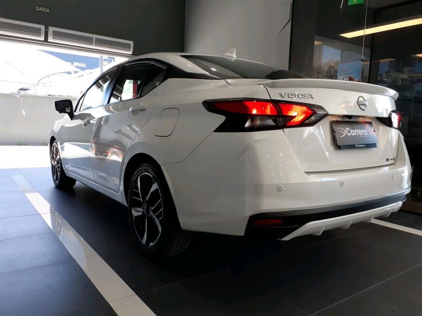 NOVO VERSA 1.6 EXCLUSIVE CVT