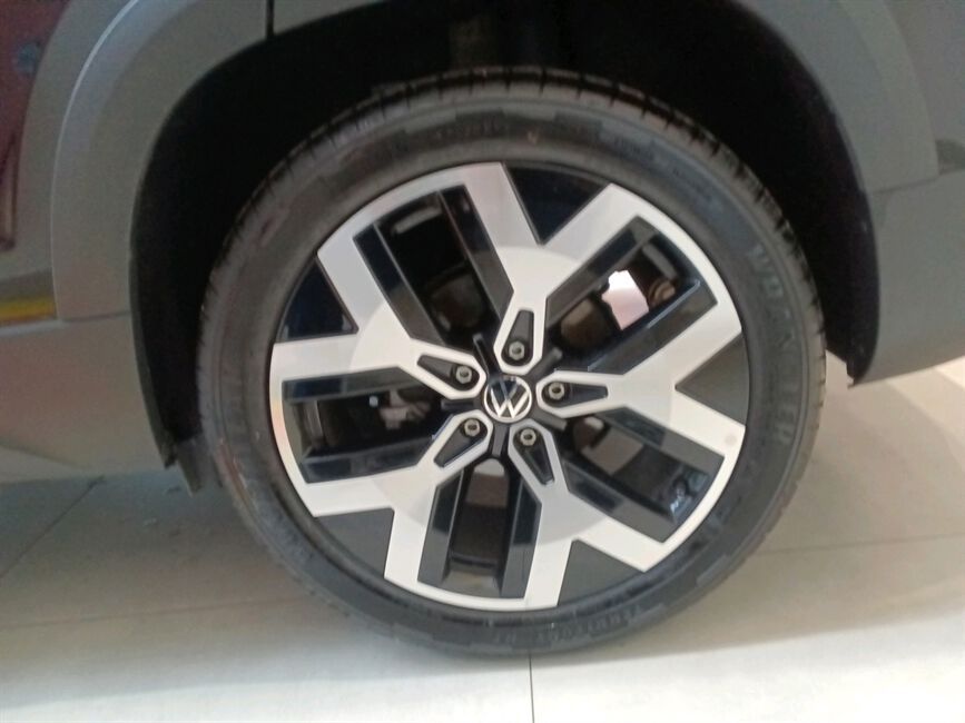 TAOS 1.4 250 TSI TOTAL FLEX HIGHLINE AUTOMÁTICO