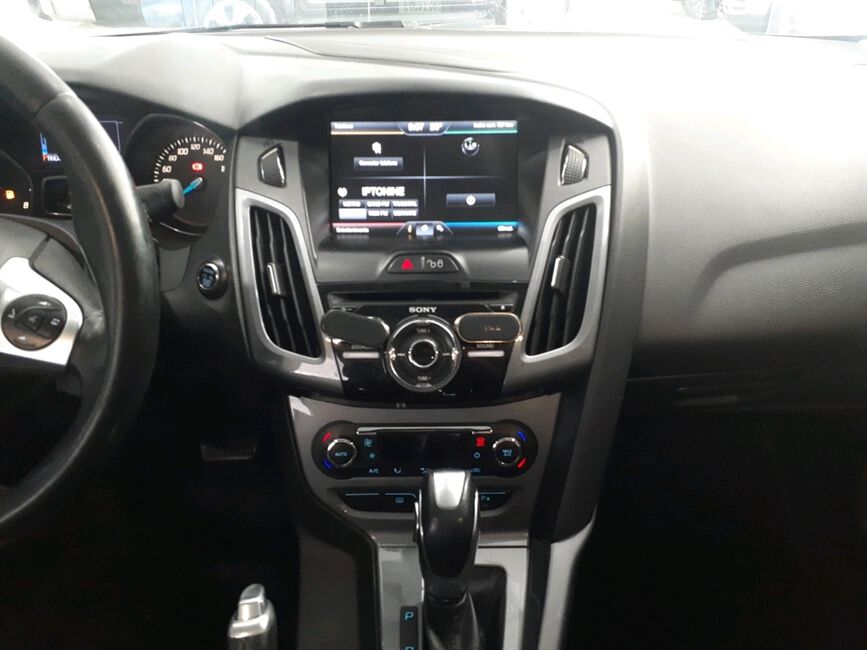 FOCUS 2.0 TITANIUM SEDAN 16V FLEX 4P POWERSHIFT