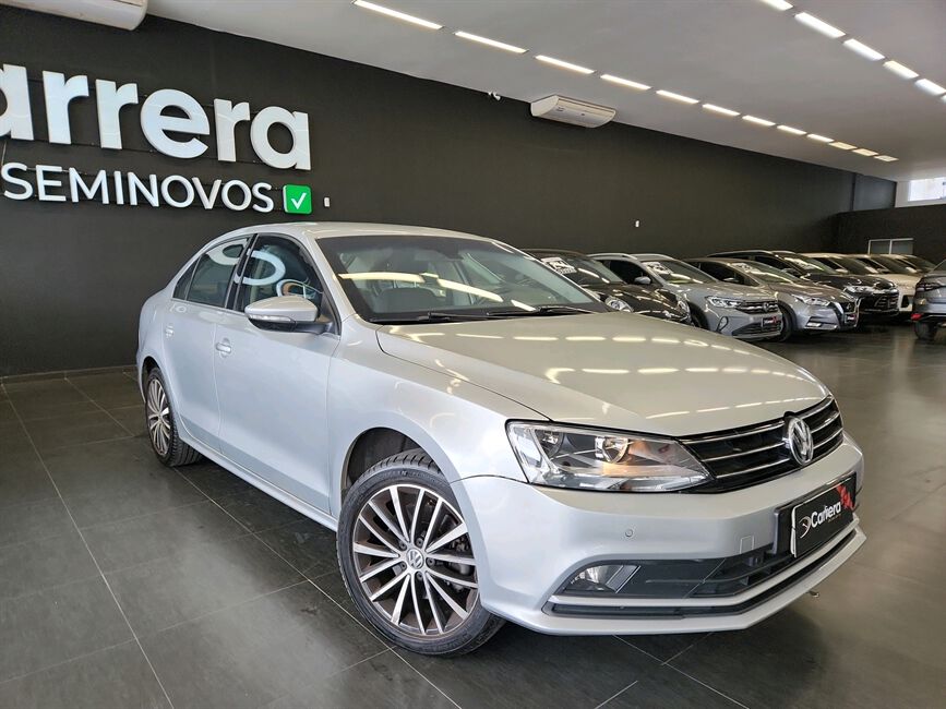 JETTA 2.0 TSI HIGHLINE 211CV GASOLINA 4P TIPTRONIC