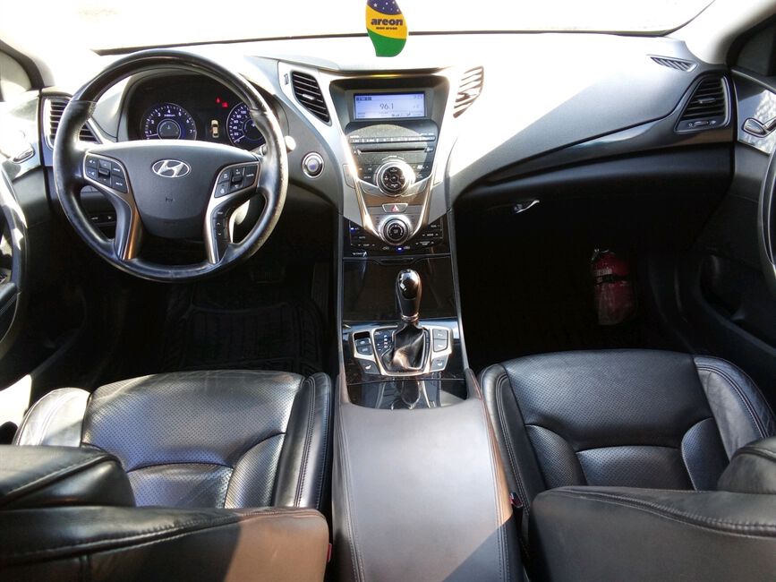 AZERA 3.3 MPFI GLS SEDAN V6 24V GASOLINA 4P AUTOMA
