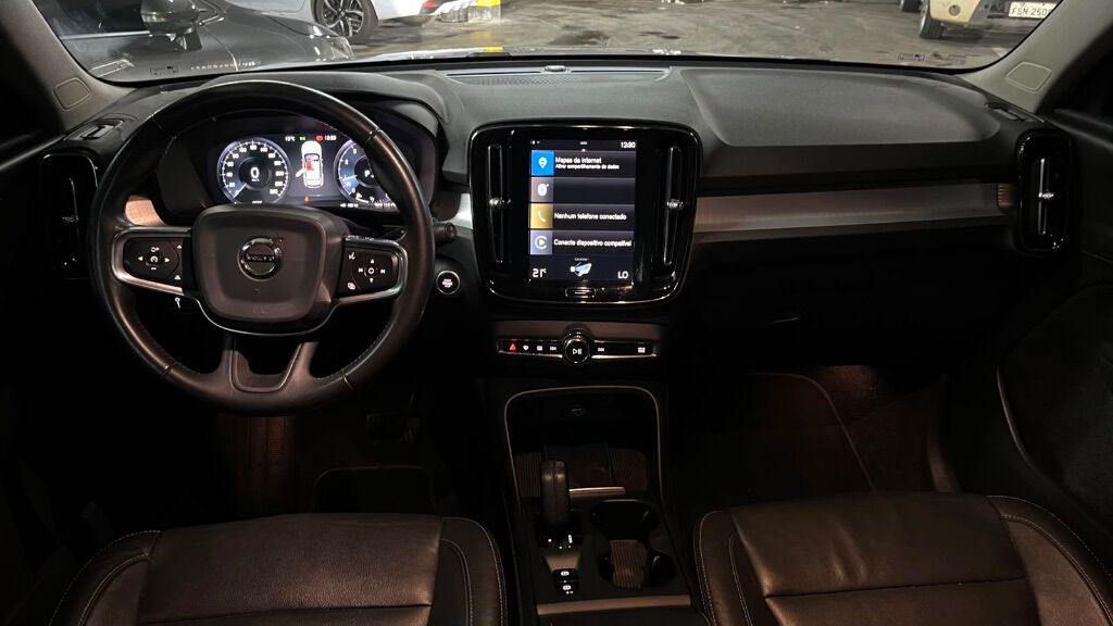 XC40 2.0 T4 GASOLINA MOMENTUM GEARTRONIC
