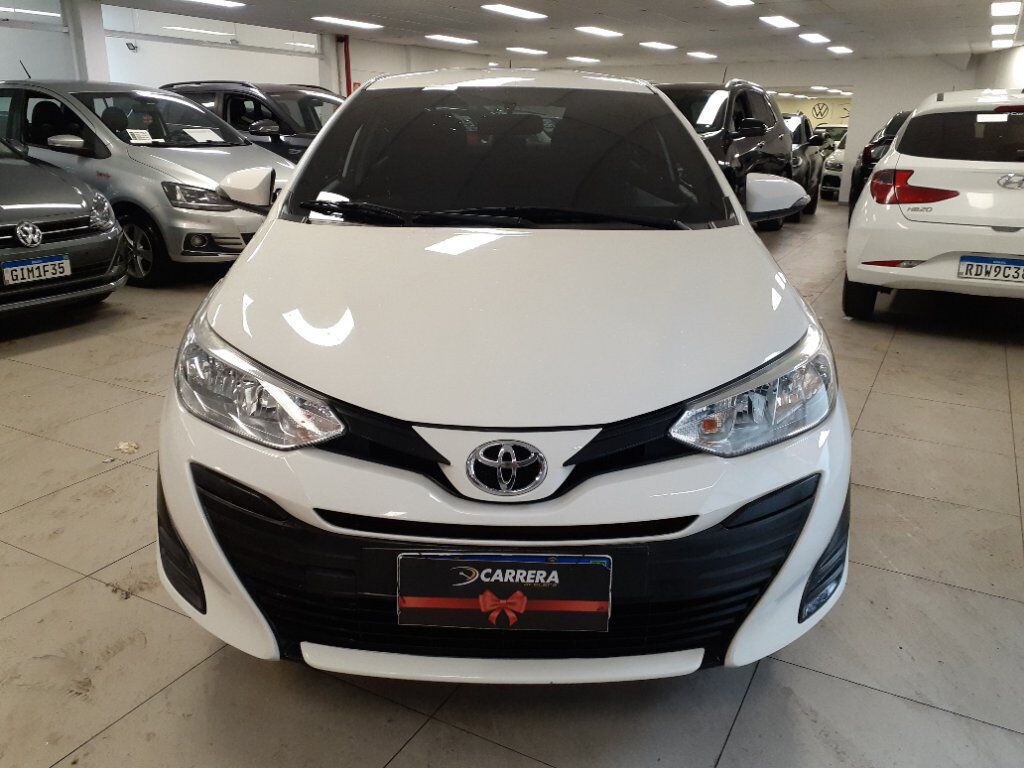 YARIS 1.5 16V FLEX SEDAN XL LIVE MULTIDRIVE