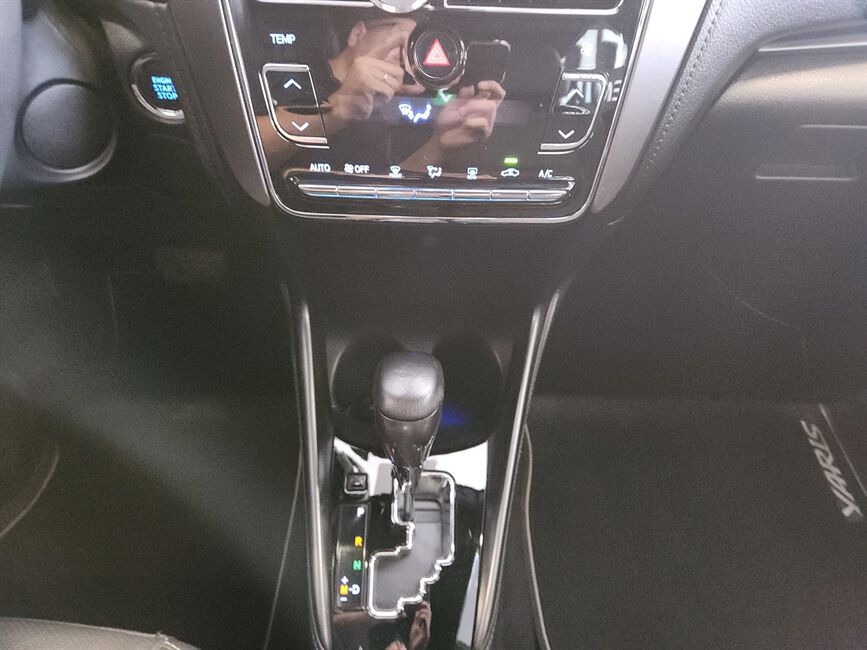 YARIS 1.5 16V FLEX XLS CONNECT MULTIDRIVE