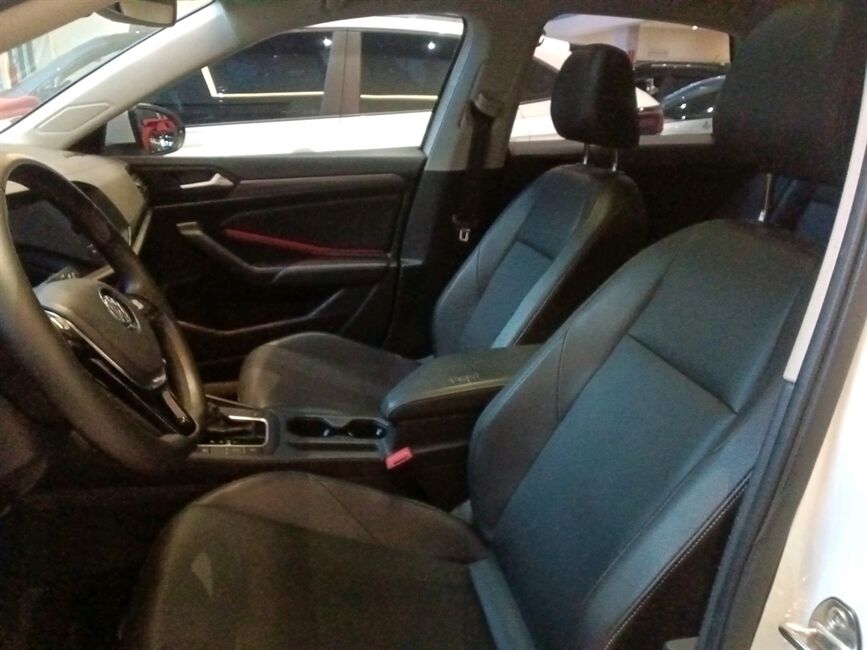 JETTA 1.4 250 TSI TOTAL FLEX COMFORTLINE TIPTRONIC