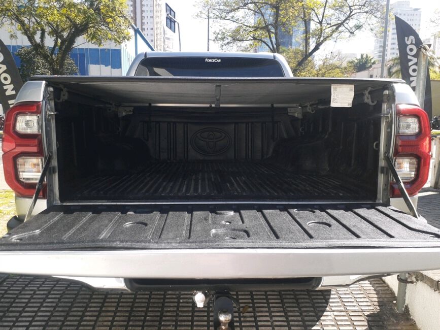 HILUX 2.8 SRV 4X4 CD 16V DIESEL 4P AUTOMATICO