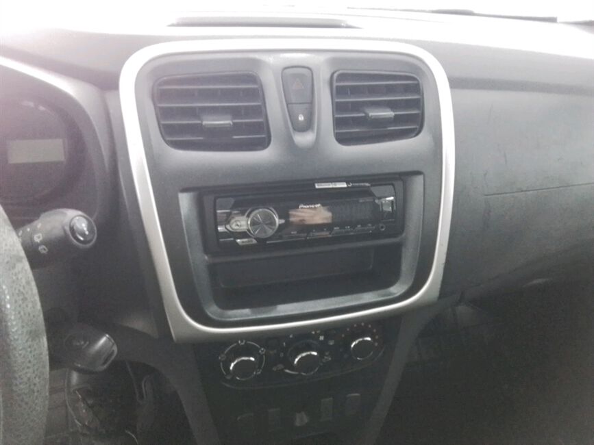 SANDERO 1.0 12V SCE FLEX AUTHENTIQUE MANUAL