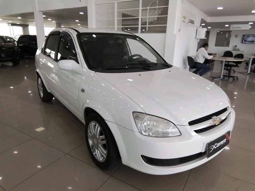 CLASSIC 1.0 MPFI LS 8V FLEX 4P MANUAL