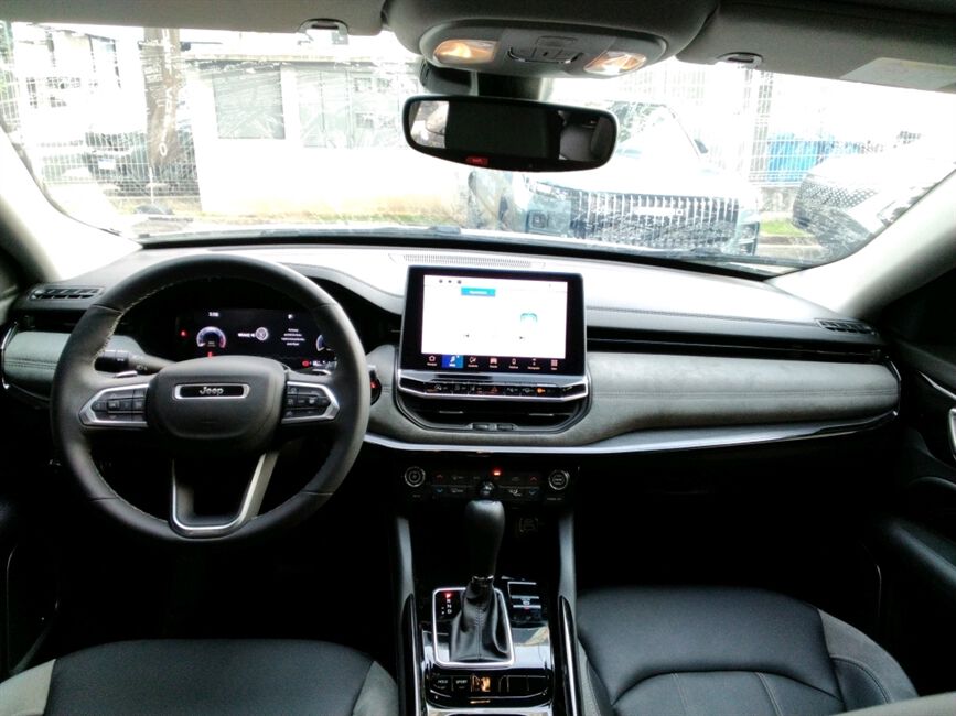 COMMANDER 1.3 T270 TURBO FLEX LIMITED AT6