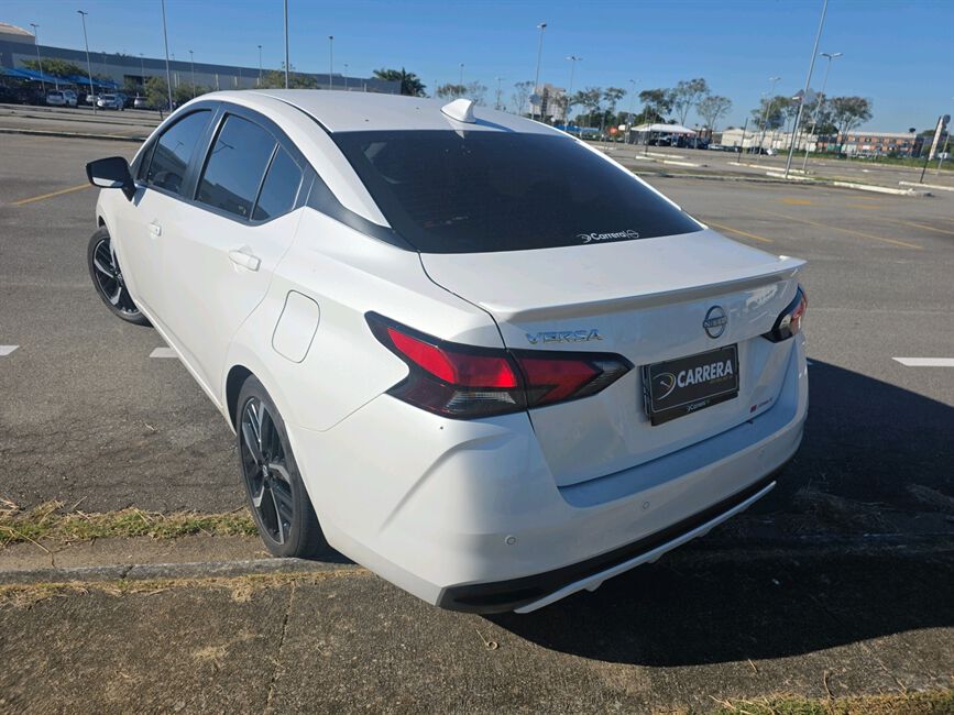 VERSA 1.6 16V FLEX EXCLUSIVE XTRONIC