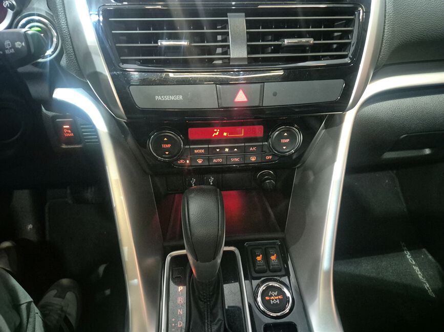 ECLIPSE CROSS 1.5 MIVEC TURBO GASOLINA HPE-S CVT