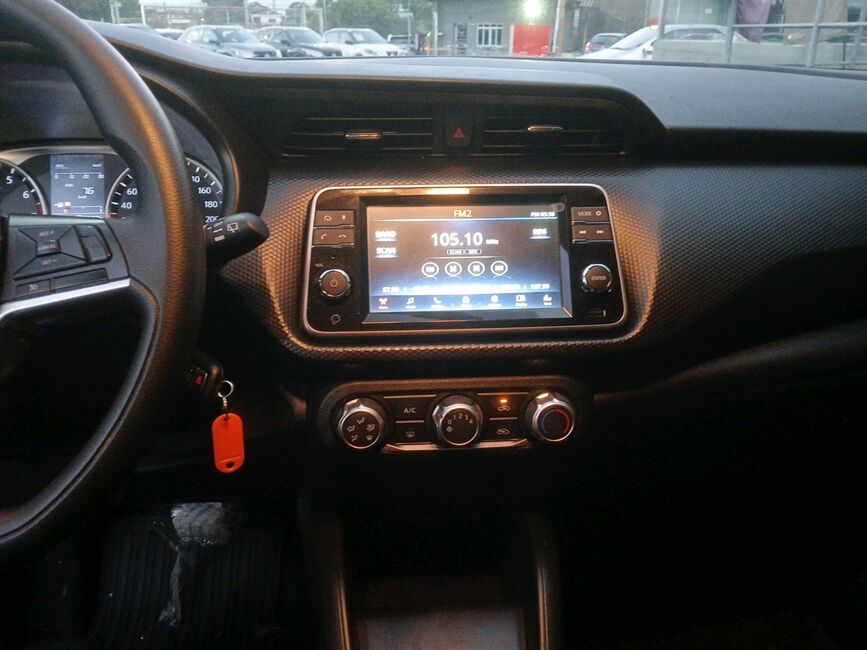 KICKS PLAY 1.6 16V FLEXSTART SENSE XTRONIC