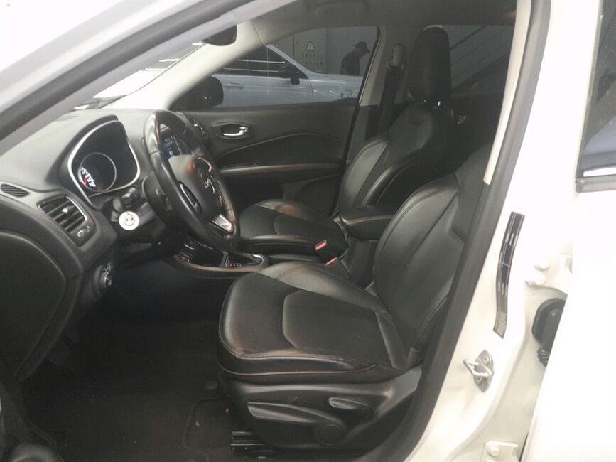 COMPASS 2.0 16V FLEX LONGITUDE AUTOMATICO