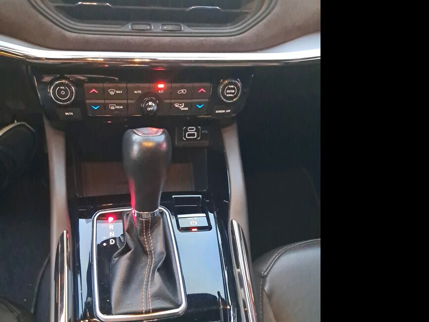 COMMANDER 1.3 T270 TURBO FLEX OVERLAND AT6