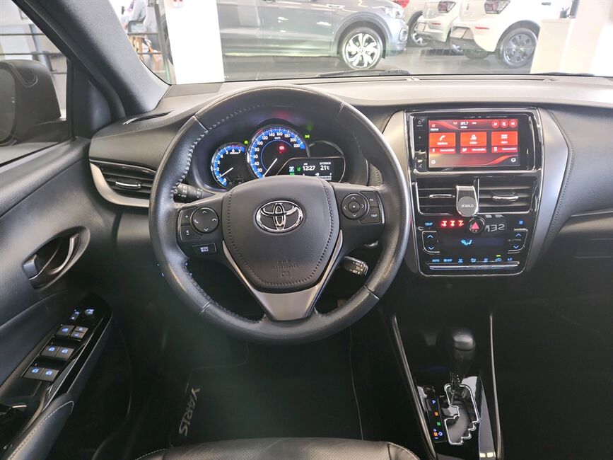 YARIS 1.5 16V FLEX XLS CONNECT MULTIDRIVE