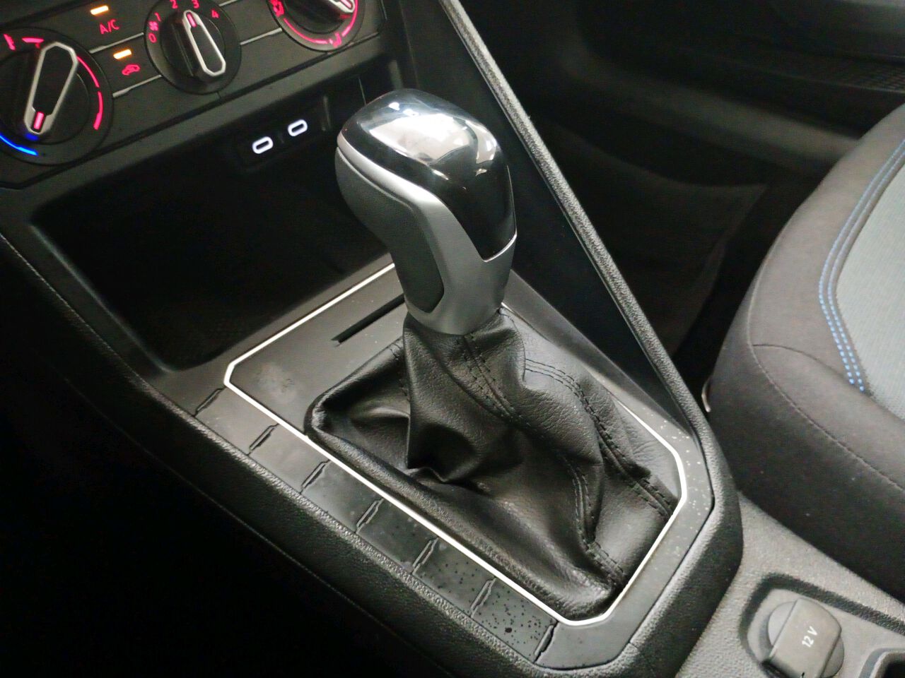 NIVUS 1.0 200 TSI TOTAL FLEX COMFORTLINE AUTOMÁTIC