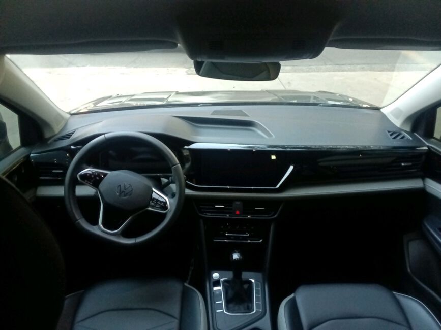 TAOS 1.4 250 TSI TOTAL FLEX COMFORTLINE AUTOMÁTICO