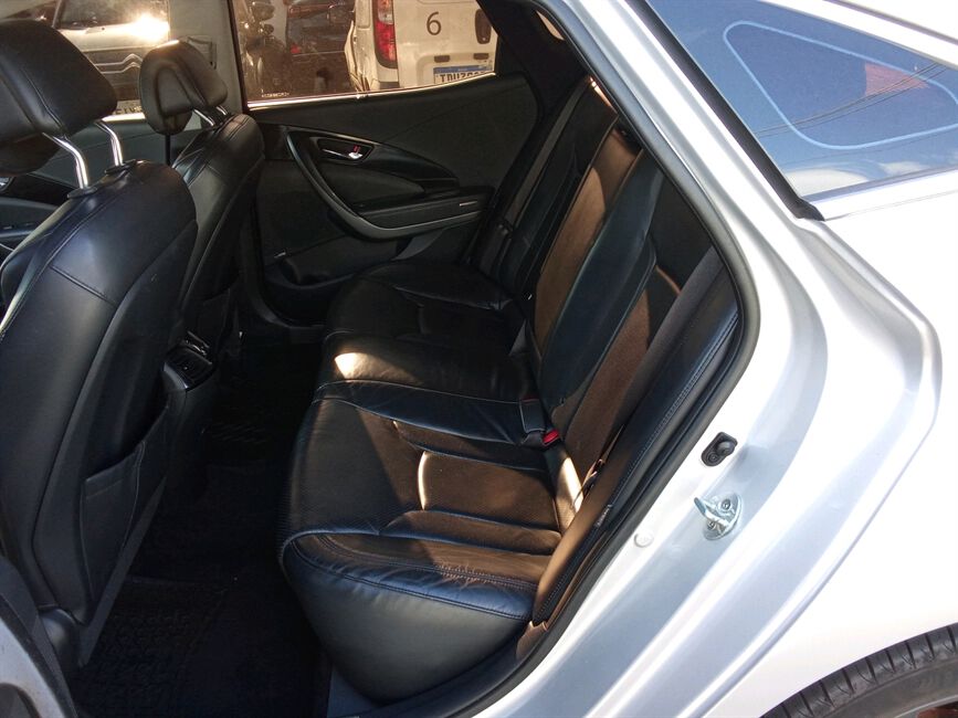 AZERA 3.3 MPFI GLS SEDAN V6 24V GASOLINA 4P AUTOMA