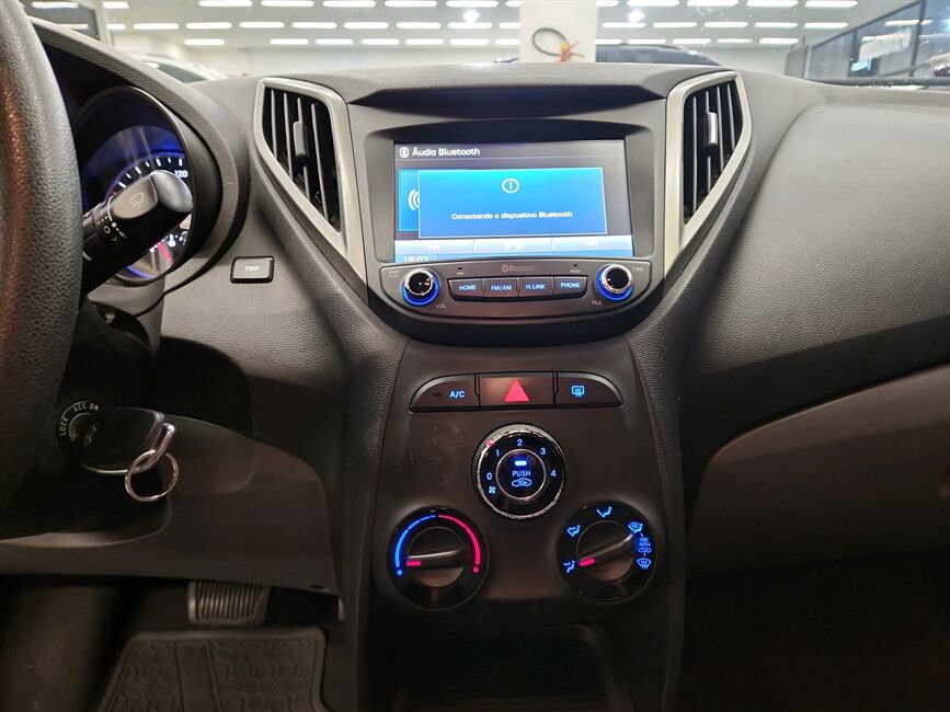 HB20S 1.6 COMFORT PLUS 16V FLEX 4P AUTOMATICO