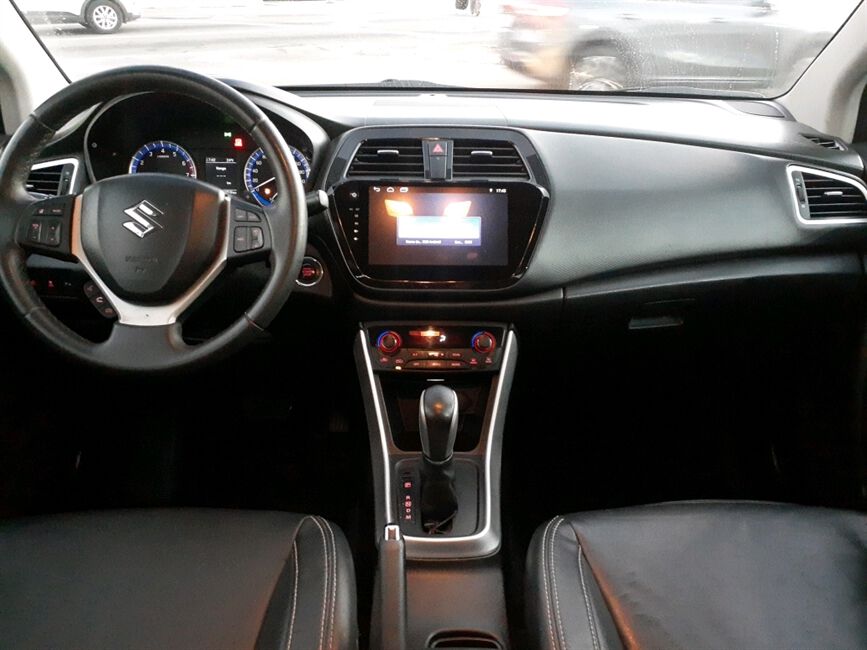 S-CROSS