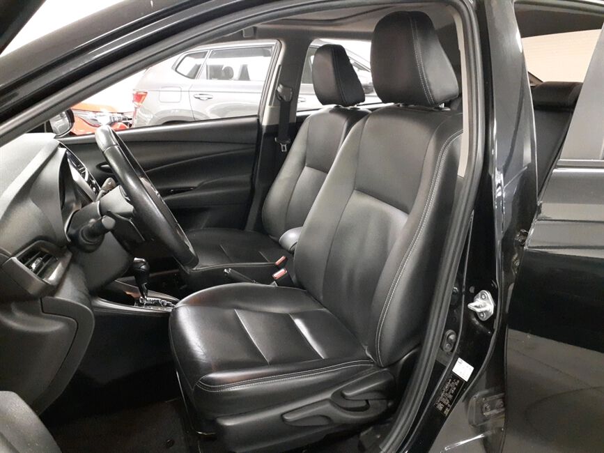 YARIS 1.5 16V FLEX XLS CONNECT MULTIDRIVE