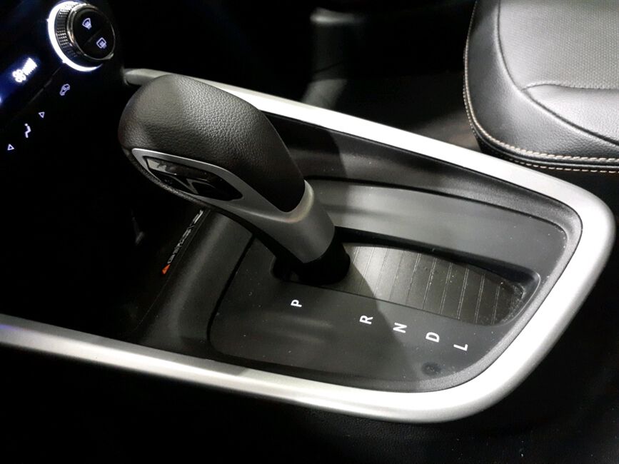 ONIX 1.0 TURBO FLEX PREMIER AUTOMATICO