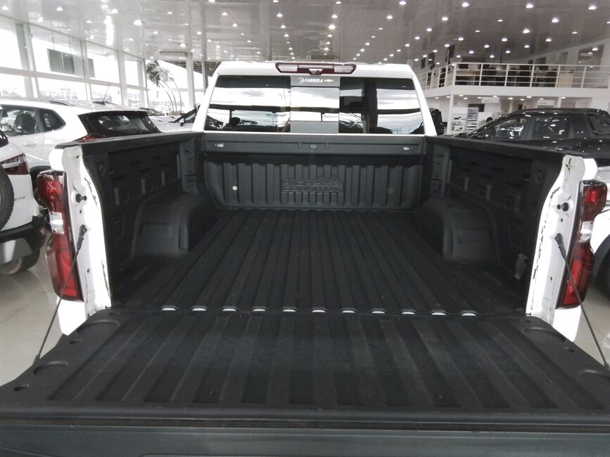 SILVERADO 5.3 V8 GASOLINA 1500 HIGH COUNTRY 4X4 AU