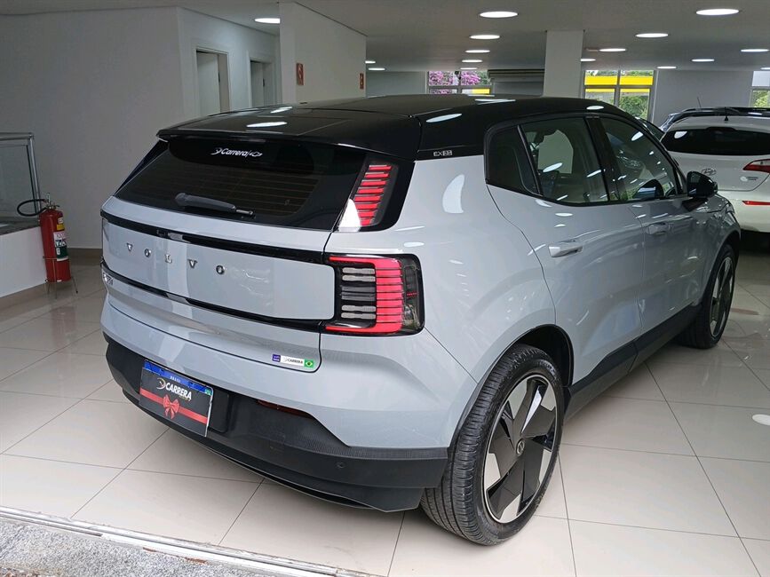 EX30 E60 PLUS (ELETRICO)