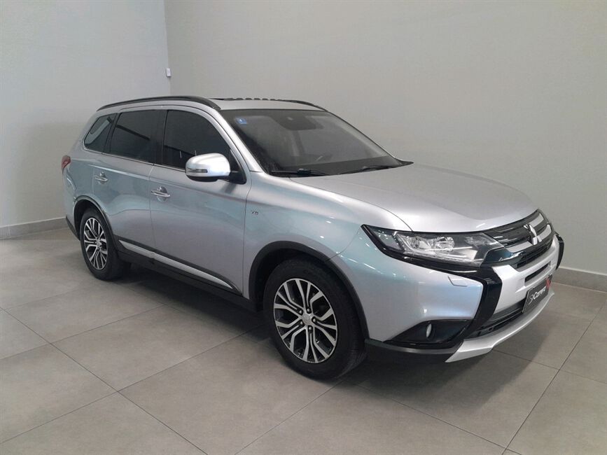 OUTLANDER 3.0 GT 4X4 V6 24V GASOLINA 4P AUTOMATICO