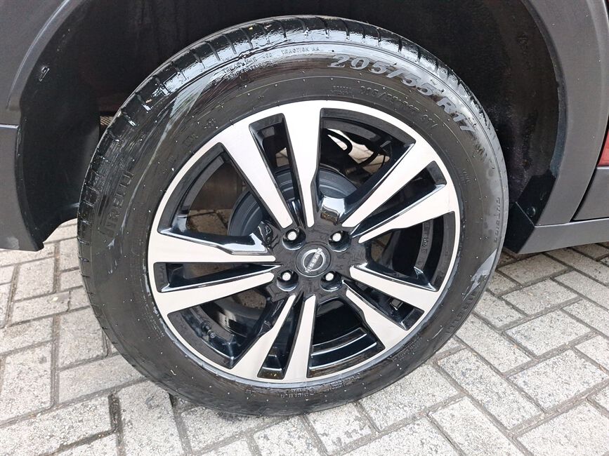 KICKS PLAY 1.6 16V FLEXSTART SENSE XTRONIC