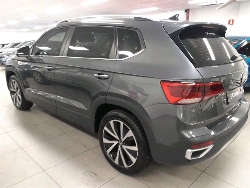 TAOS 1.4 250 TSI TOTAL FLEX HIGHLINE AUTOMÁTICO