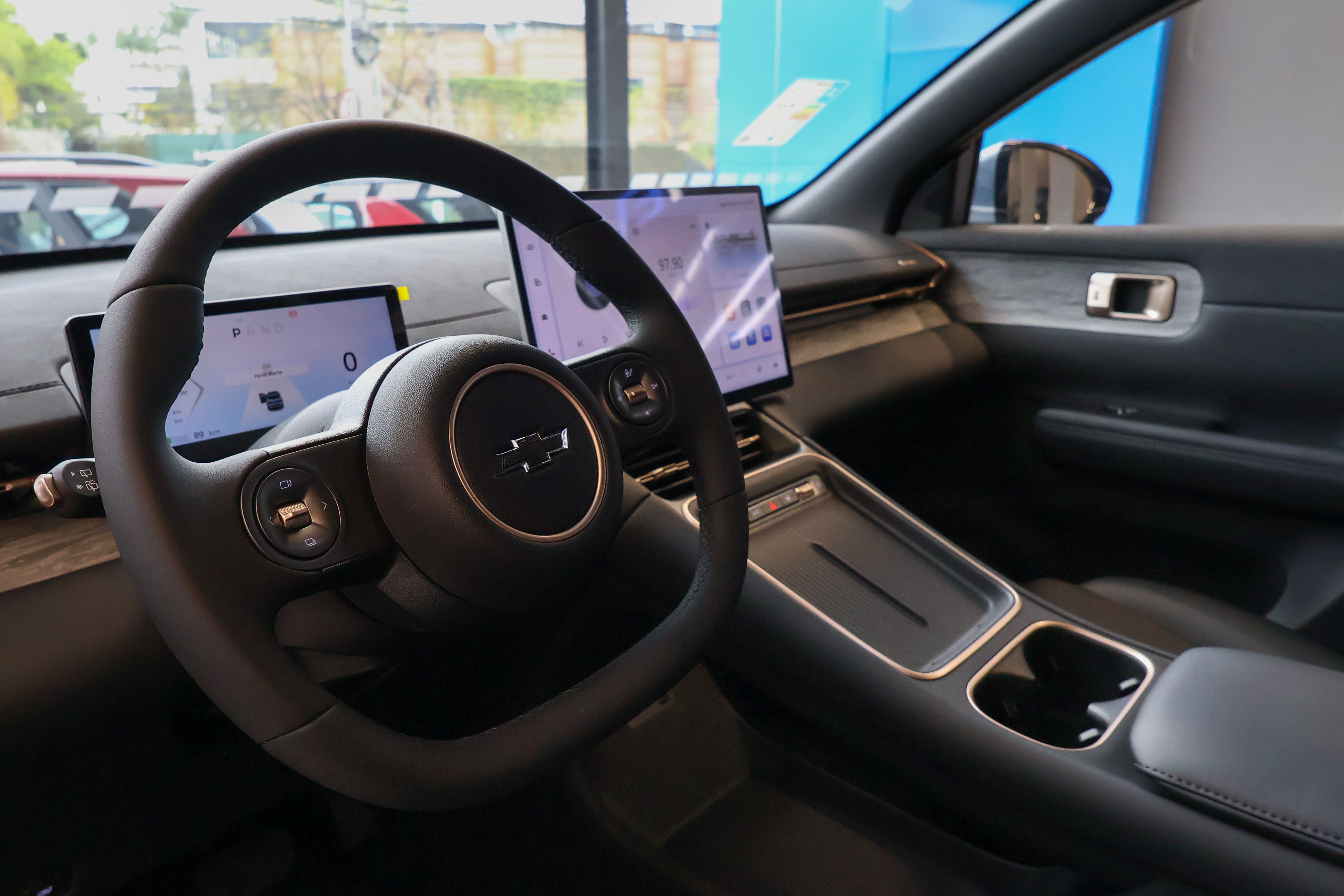 CAPTIVA PREMIER EV 2026