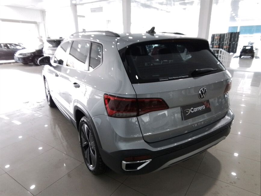 TAOS 1.4 250 TSI TOTAL FLEX COMFORTLINE AUTOMÁTICO