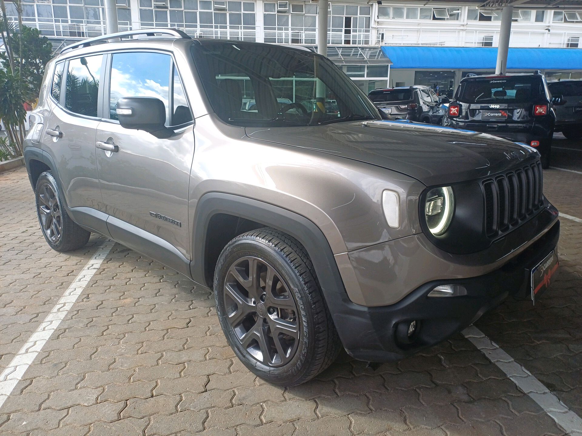 RENEGADE 1.8 16V FLEX LONGITUDE 4P AUTOMATICO
