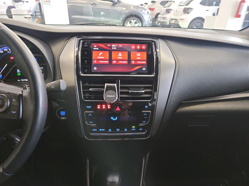 YARIS 1.5 16V FLEX XLS CONNECT MULTIDRIVE