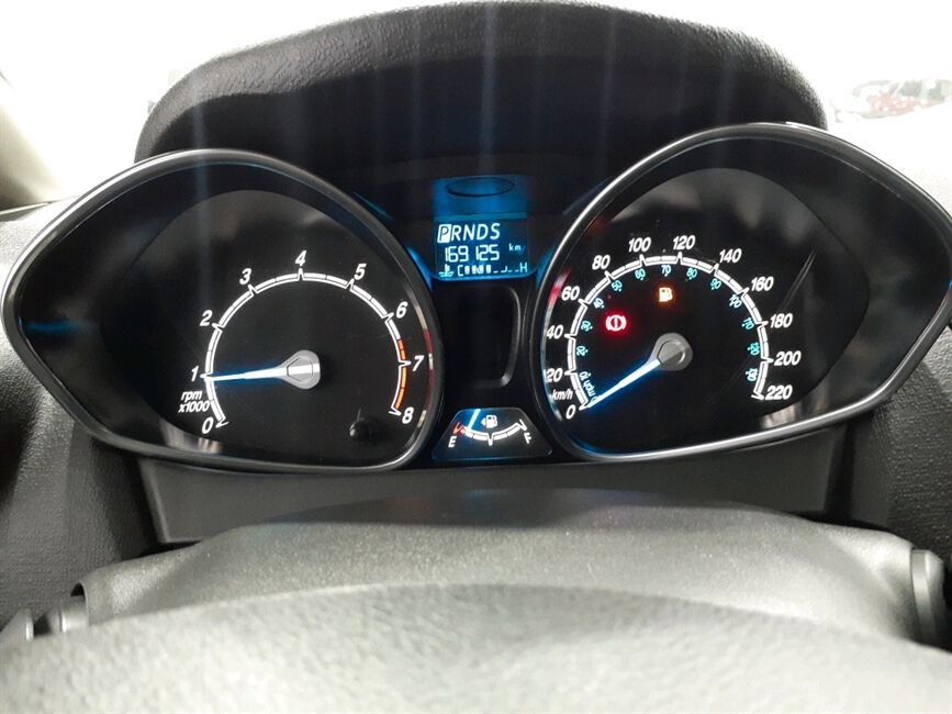 FIESTA 1.6 TITANIUM SEDAN 16V FLEX 4P POWERSHIFT