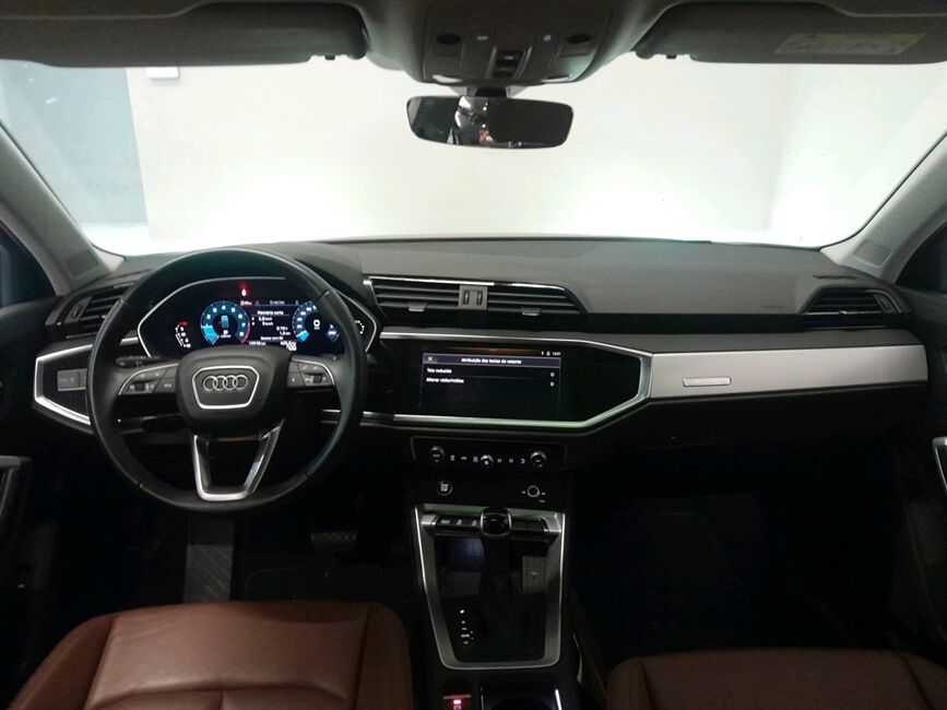 Q3 2.0 40 TFSI GASOLINA PERFORMANCE QUATTRO TIPTRO