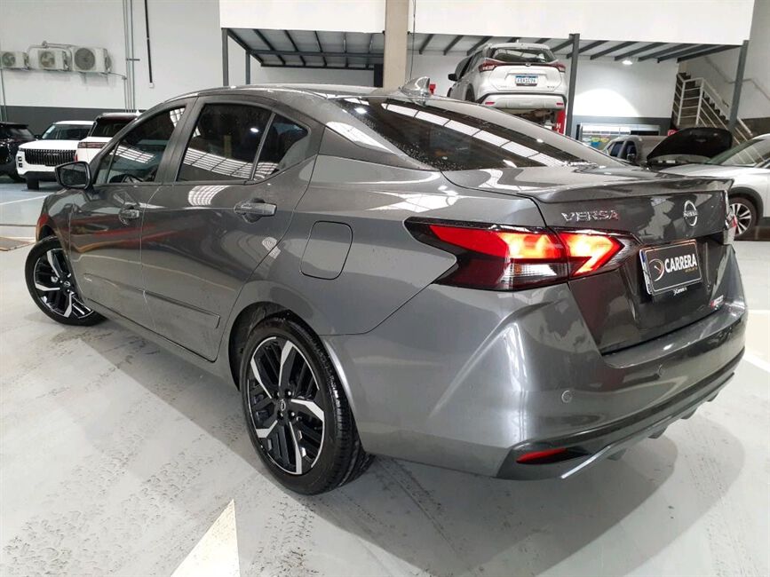 NOVO VERSA 1.6 EXCLUSIVE CVT