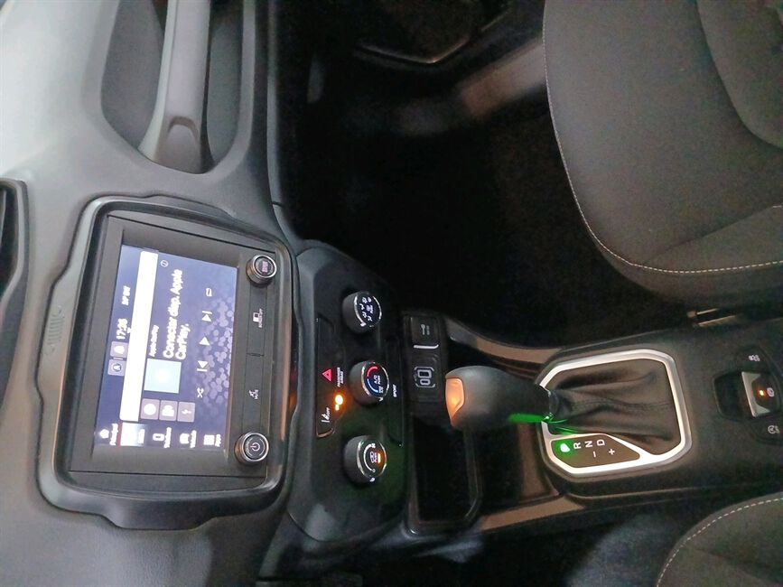RENEGADE 1.3 T270 TURBO FLEX AT6