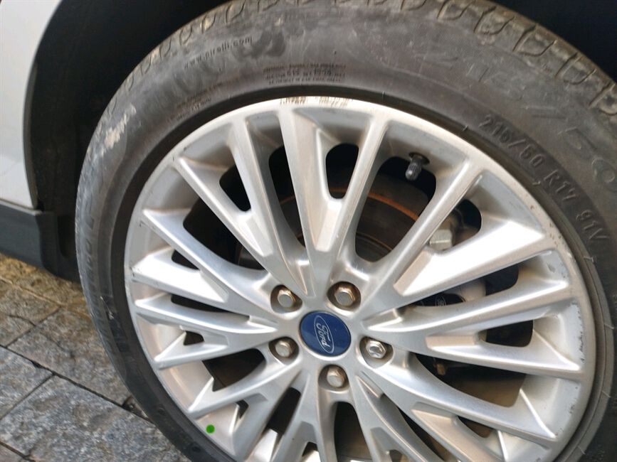 FOCUS 2.0 SE FASTBACK 16V FLEX 4P POWERSHIFT