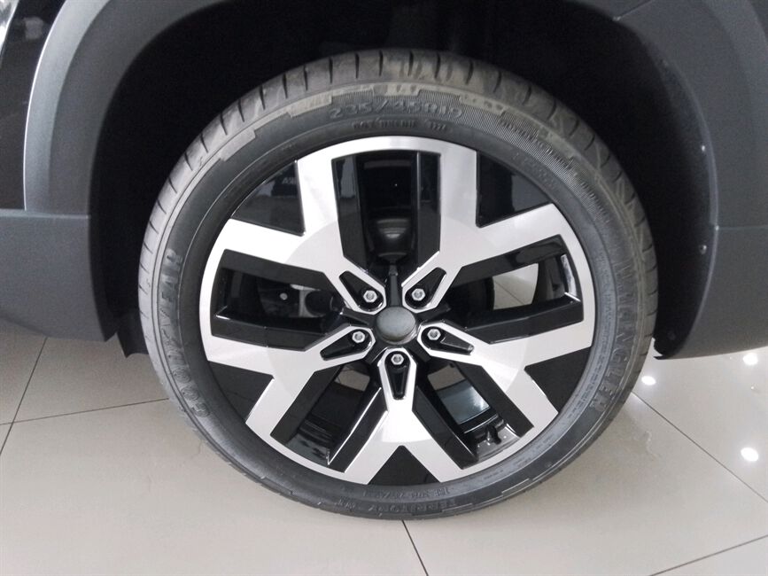 TAOS 1.4 250 TSI TOTAL FLEX HIGHLINE AUTOMÁTICO
