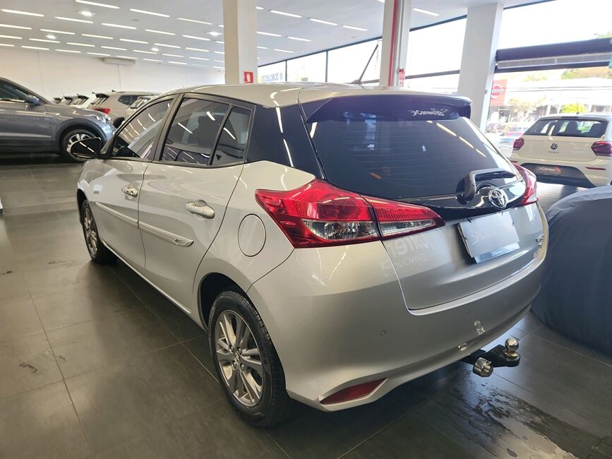 YARIS 1.3 16V FLEX XL PLUS TECH MULTIDRIVE
