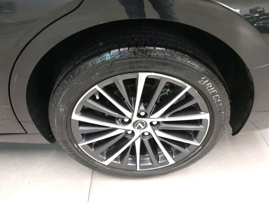 ES 300H 2.5 16V HÍBRIDO AUT