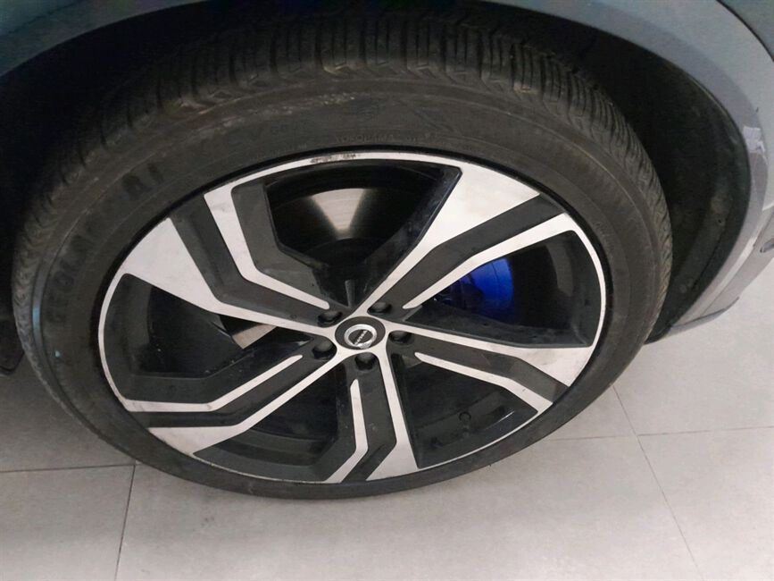 XC90 2.0 T8 ULTIMATE DARK AWD HIBRIDO
