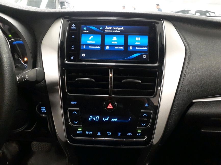 YARIS 1.5 16V FLEX X WAY CONNECT MULTIDRIVE