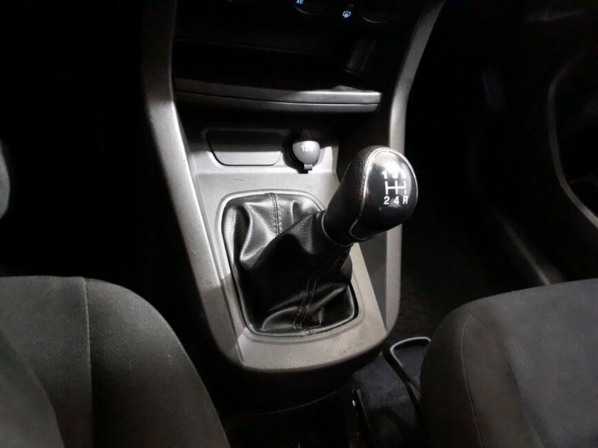 KA 1.5 TI-VCT FLEX SE SEDAN MANUAL