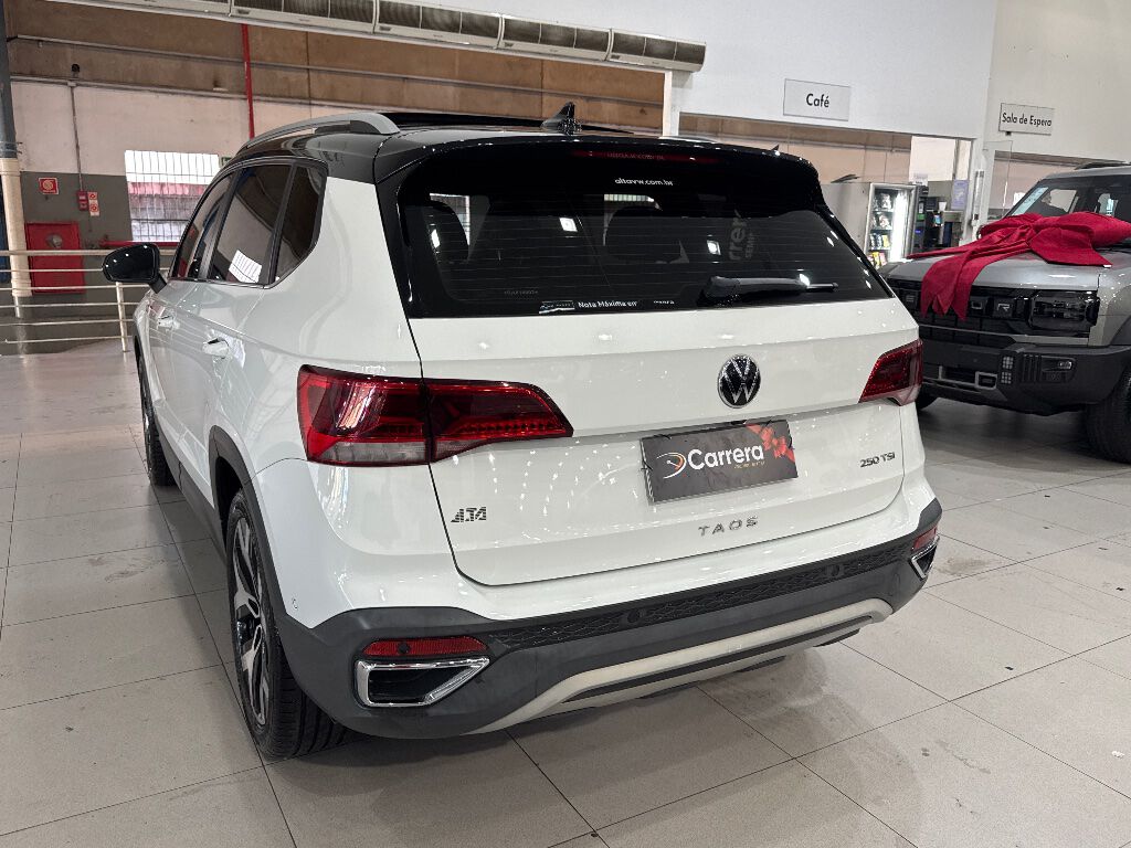 TAOS 1.4 250 TSI TOTAL FLEX HIGHLINE AUTOMÁTICO