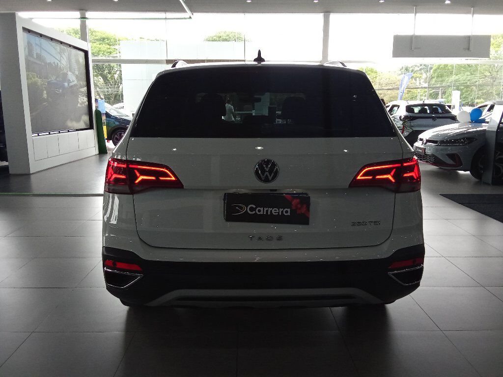 TAOS 1.4 250 TSI TOTAL FLEX COMFORTLINE AUTOMÁTICO